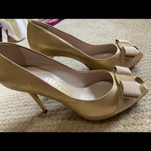 Authentic Salvatore Ferragamo high heel size 6.5